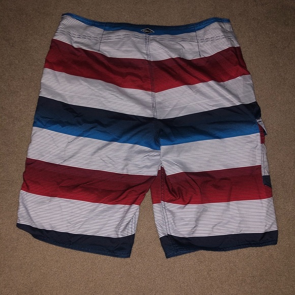 O’Neill board shorts - Picture 2 of 5